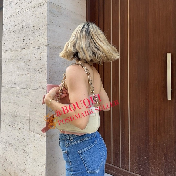 BLOGGERS FAV ZARA CUT OUT BOW TOP - Picture 6 of 6